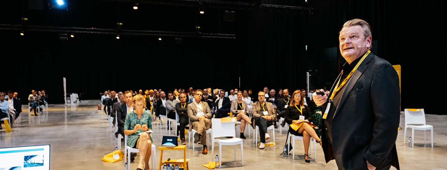 luc-neefs-gastspreker-op-het-vastgoedcongres-spryg-real-estate-academy.jpg