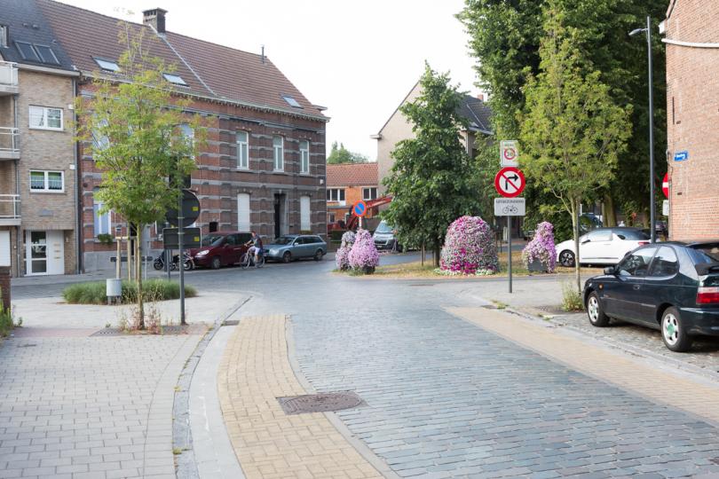 Niel “Dorpsplein, Berthoutstraat, ..."