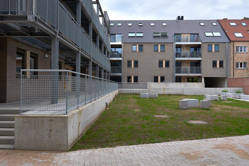 Het groene binnenplein in Beerzel