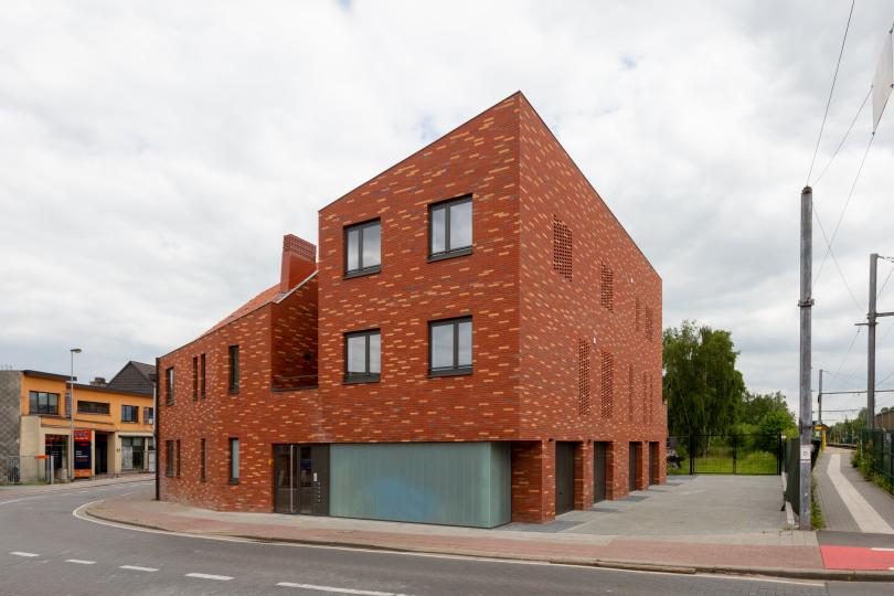 Buitenkant sociale appartementen Matenstraat in Niel | DCA