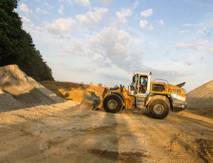 3 nieuwe wielladers aangekocht 3 nieuwe wielladers aangekocht