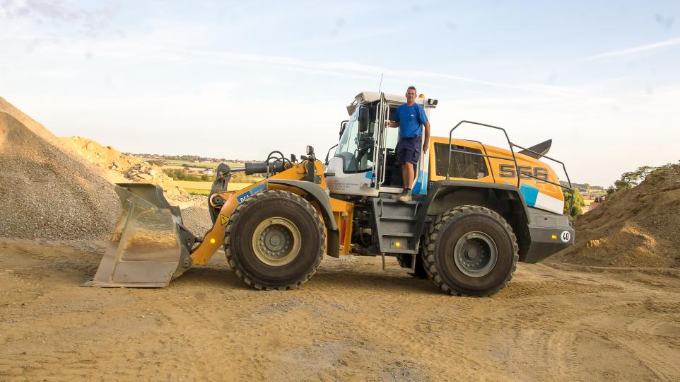 3 nieuwe wielladers aangekocht 3 nieuwe wielladers aangekocht