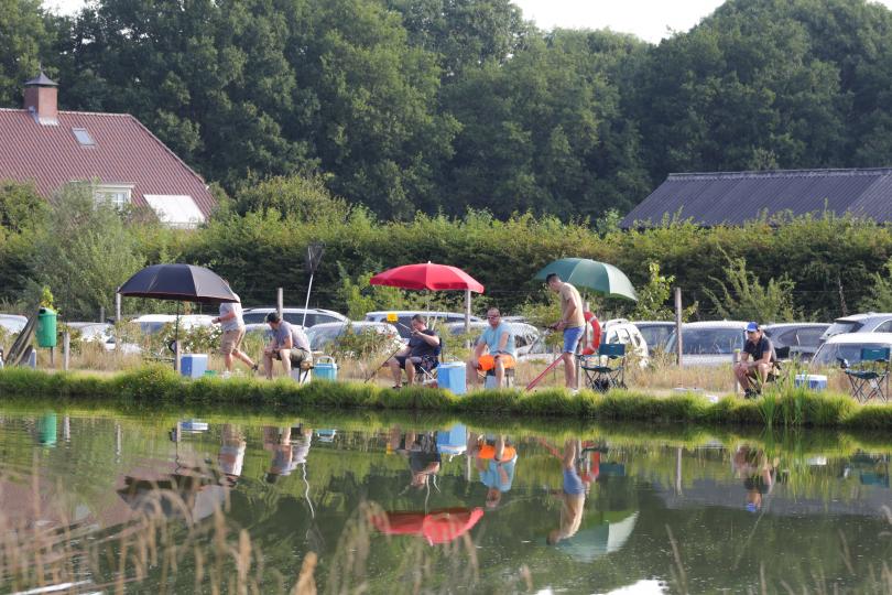 Vissen met de collega's Vissen met de collega's